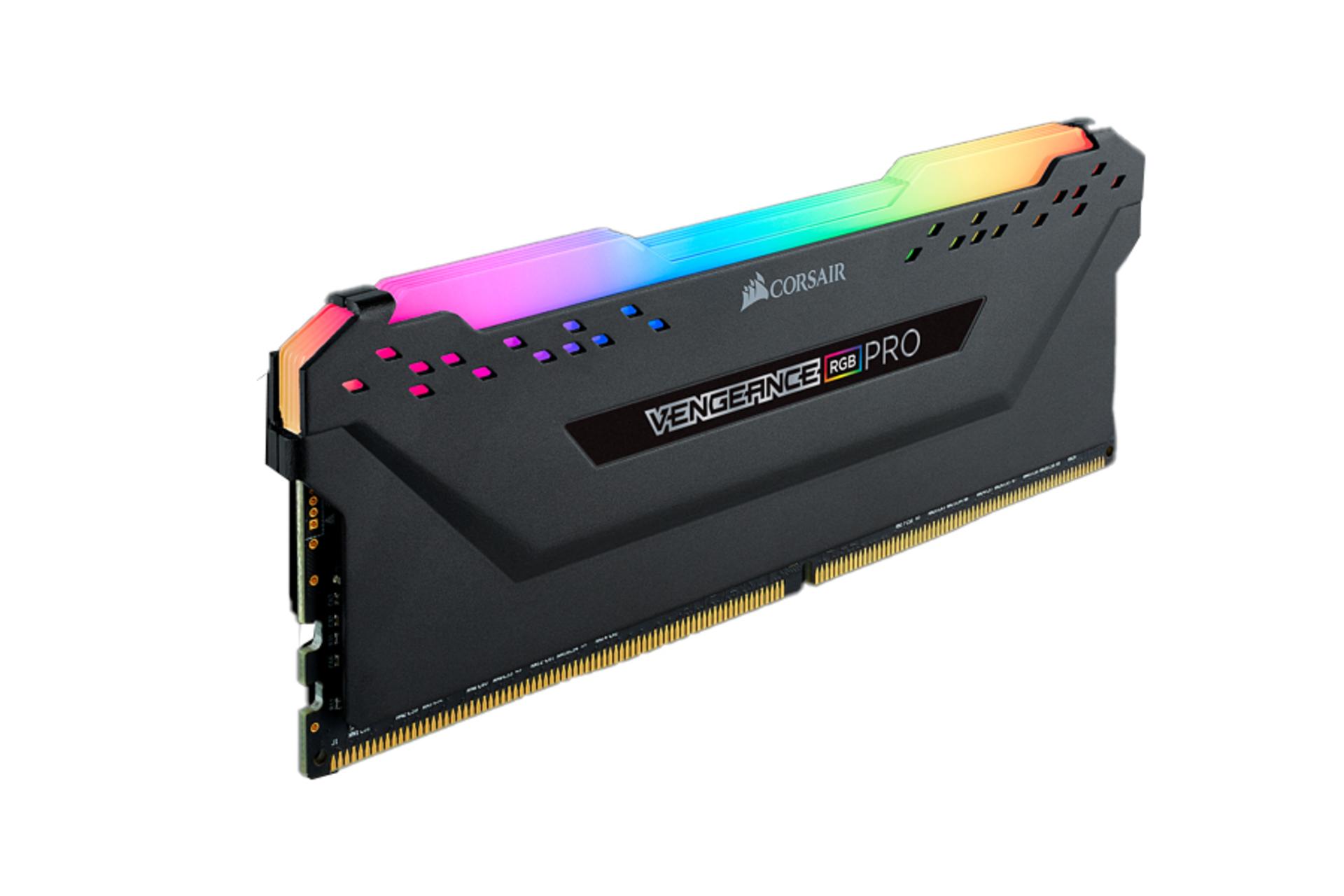 نمای کناری کورسیر VENGEANCE RGB PRO ظرفیت 8 گیگابایت  از نوع DDR4-3000