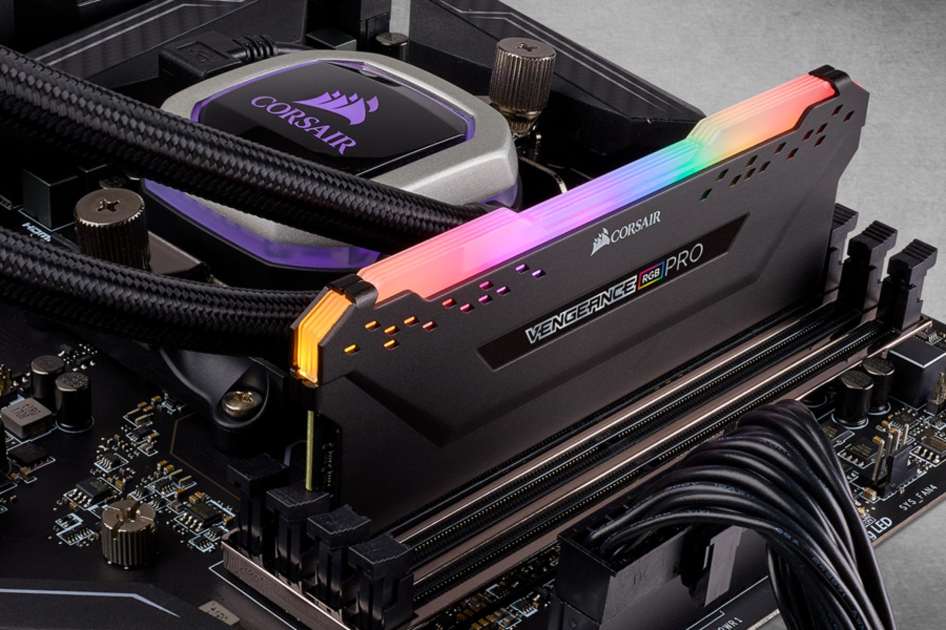 نمای بالا رم کورسیر VENGEANCE RGB PRO ظرفیت 8 گیگابایت  از نوع DDR4-3000