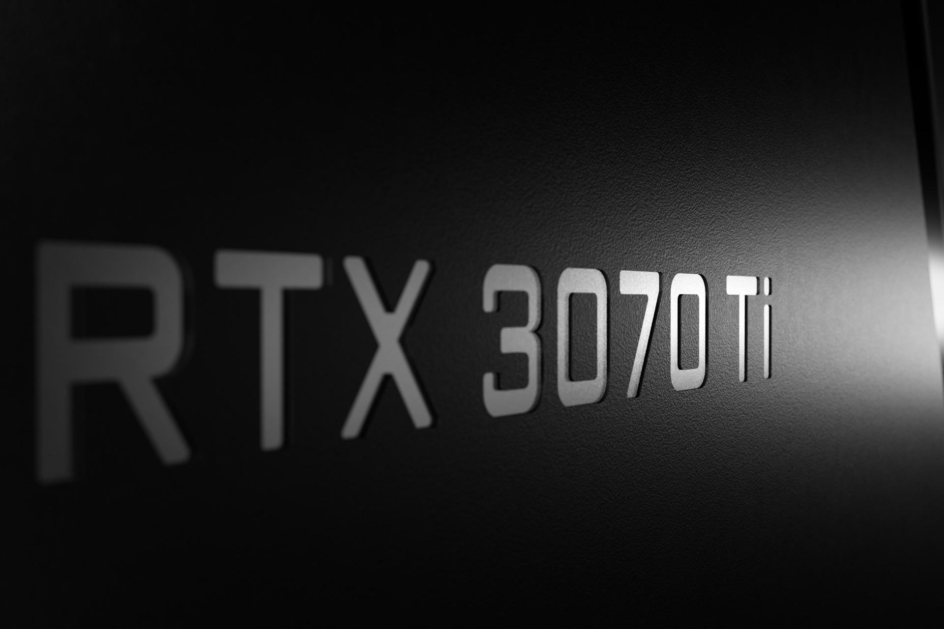 نمای نزدیک کارت گرافیک RTX 3070 Ti انویدیا