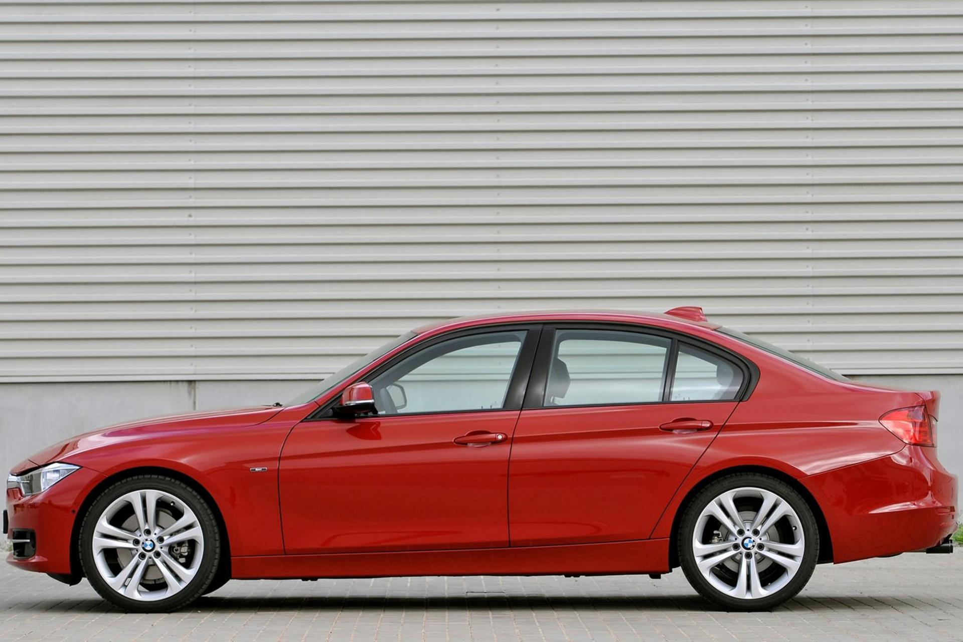 BMW 320i 2012 / بی ام و 320i مدل ۲۰۱۲