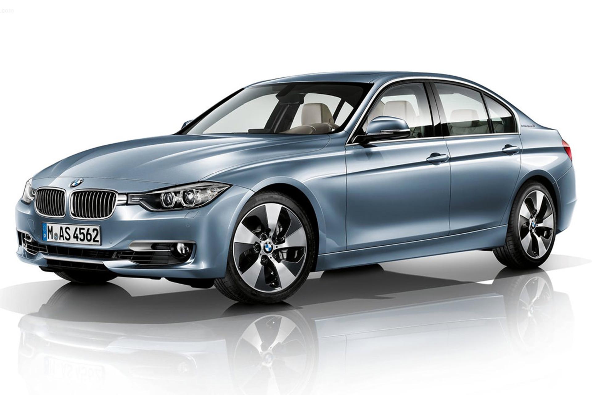 مشخصات بی ام و 320i مدل 2012 + مقایسه با سایر خودروها