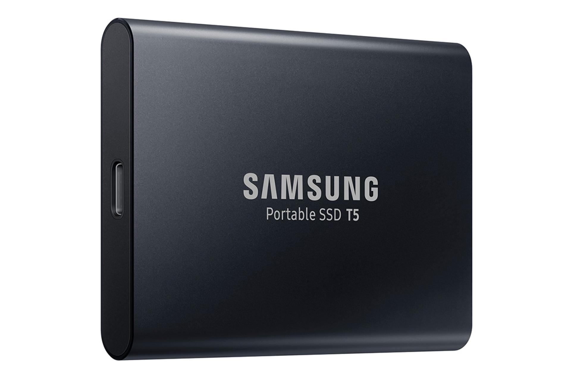 نمای نیمرخ حافظه SSD اکسترنال سامسونگ T5 ظرفیت 1 ترابایت و نمایش درگاه