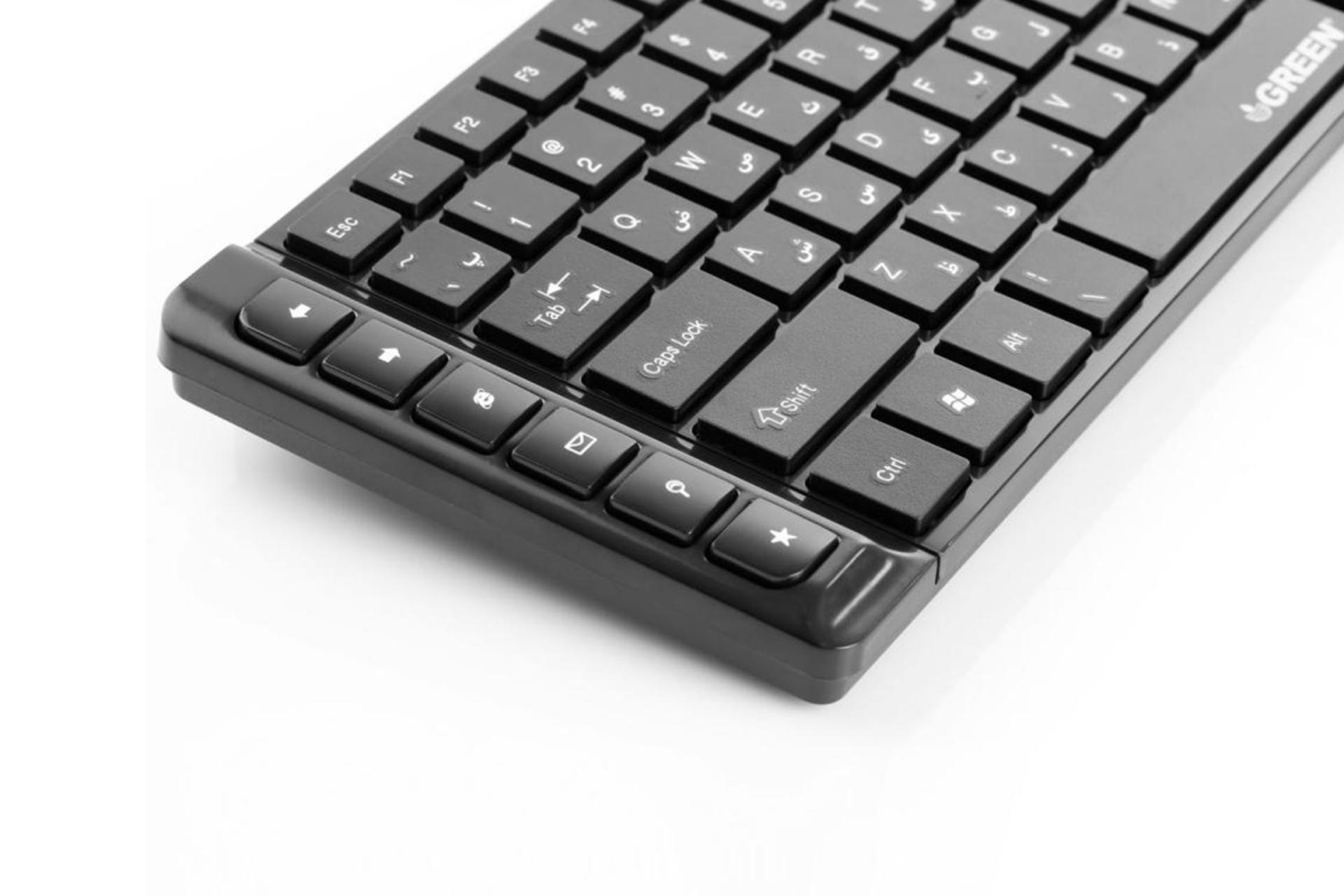 نمای نزدیک از کیبورد گرین GK301 و نمایش دکمه ها