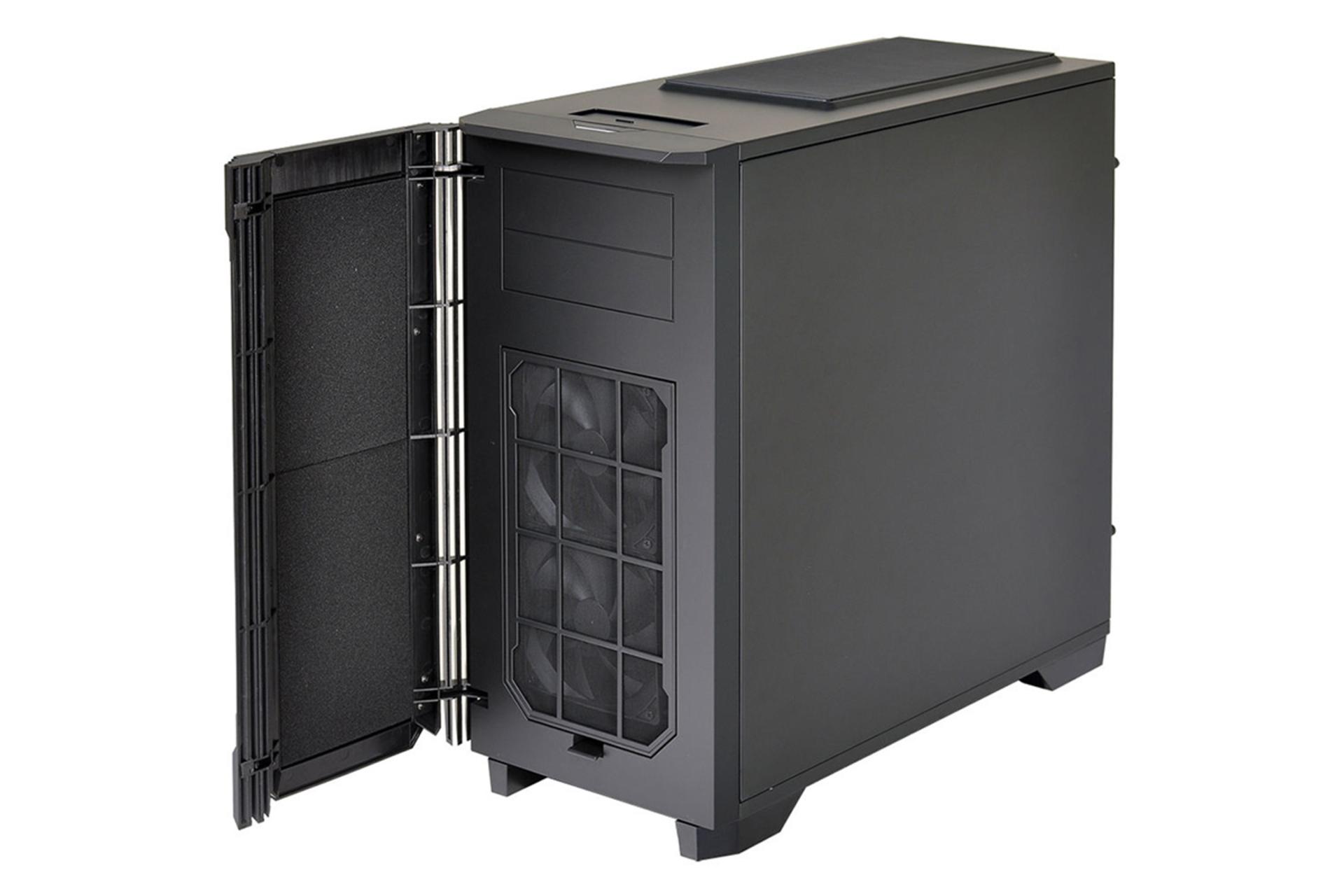 نمای درب پشت و سمت چپ کیس کامپیوتر لیان لی K6SX