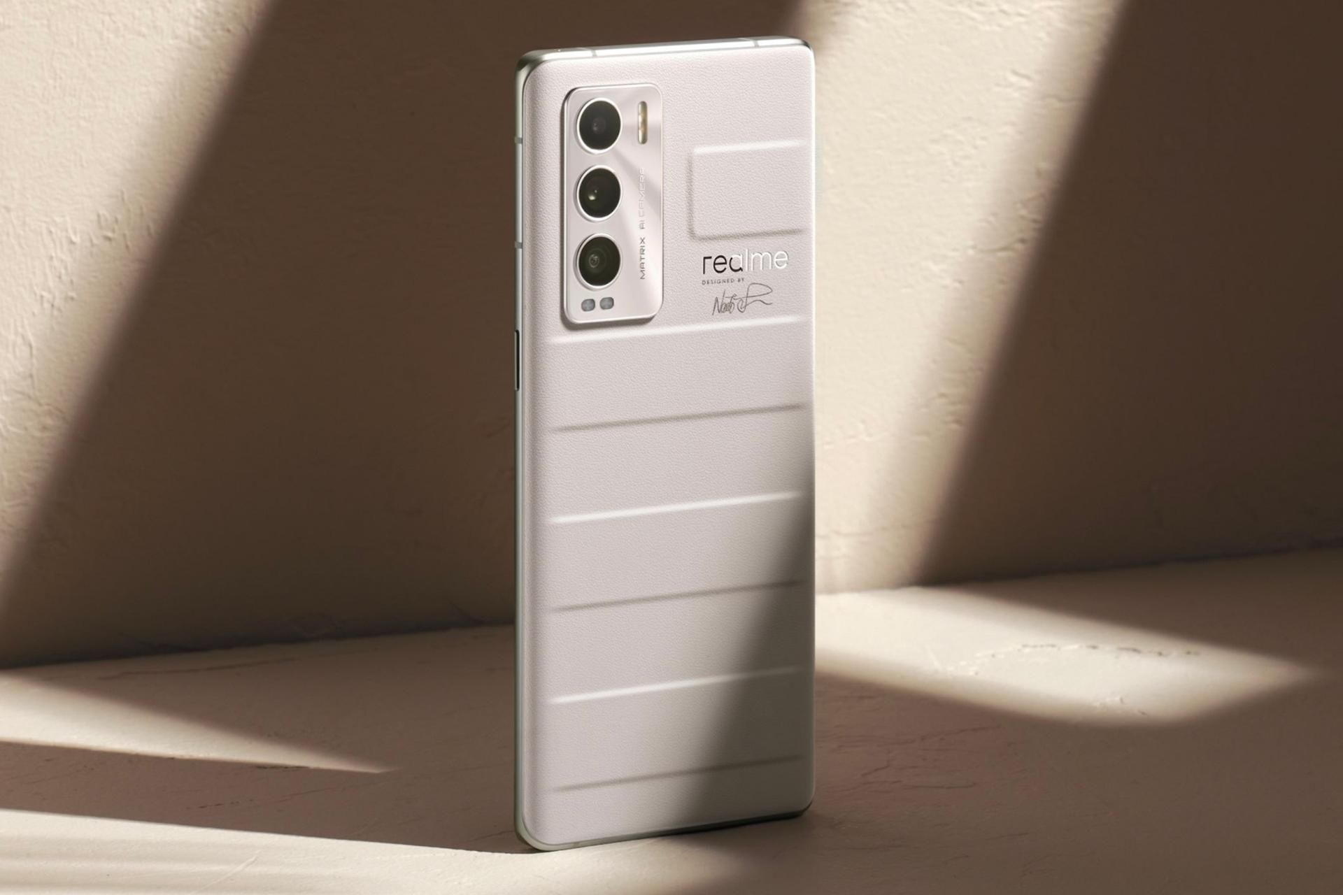 Realme GT Master Explorer / گوشی موبایل ریلمی جی تی مستر اکسپلورر کرم رنگ