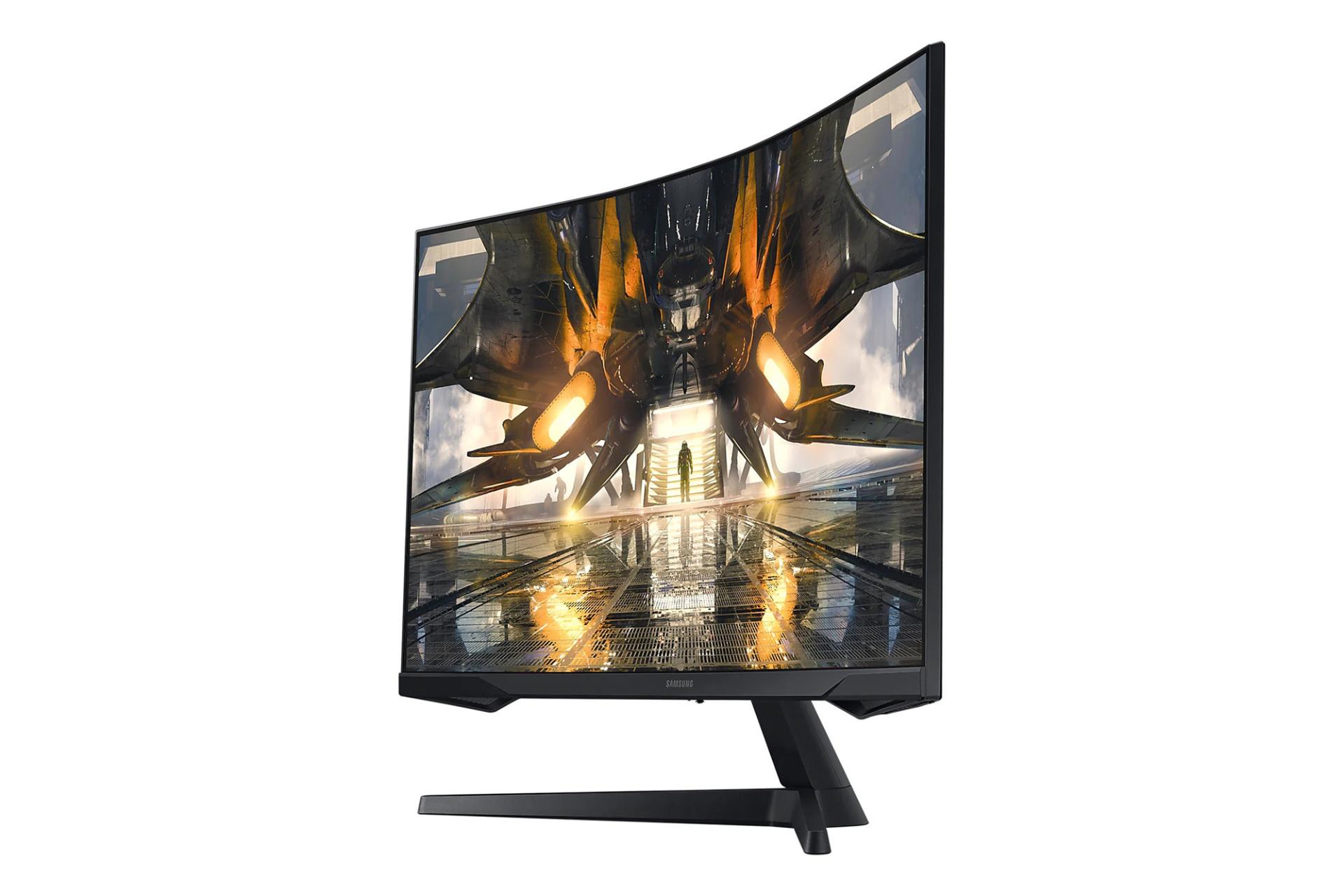 نمای نیم رخ جلو از سمت راست مانیتور سامسونگ 32 اینچ مدل LS32AG550EM