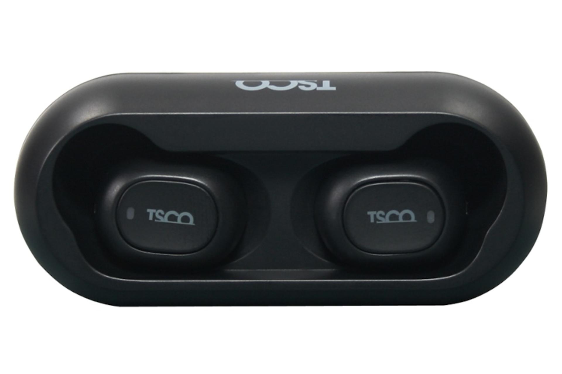 هدفون بی سیم تسکو Tsco TH 5355 در حال شارژ