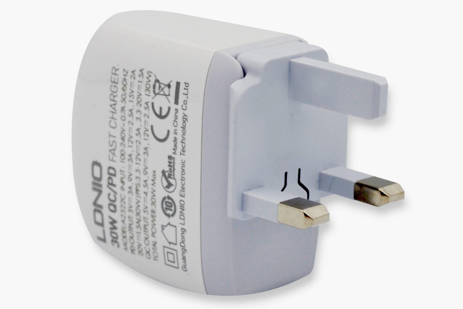 دوشاخه انگلیسی شارژر الدینیو A2522C