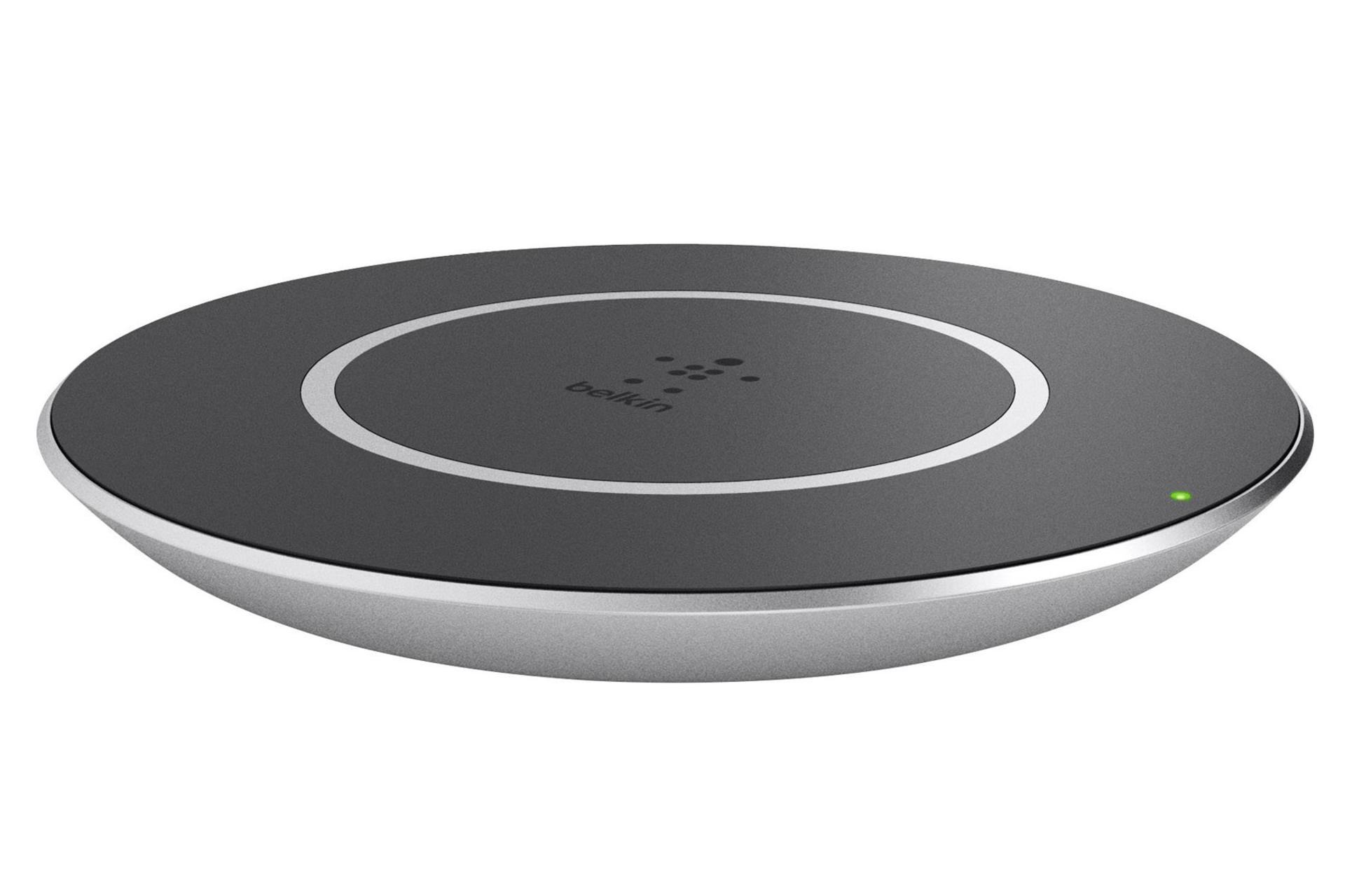 نمای جانبی شارژر بلکین F7U014VFSLV