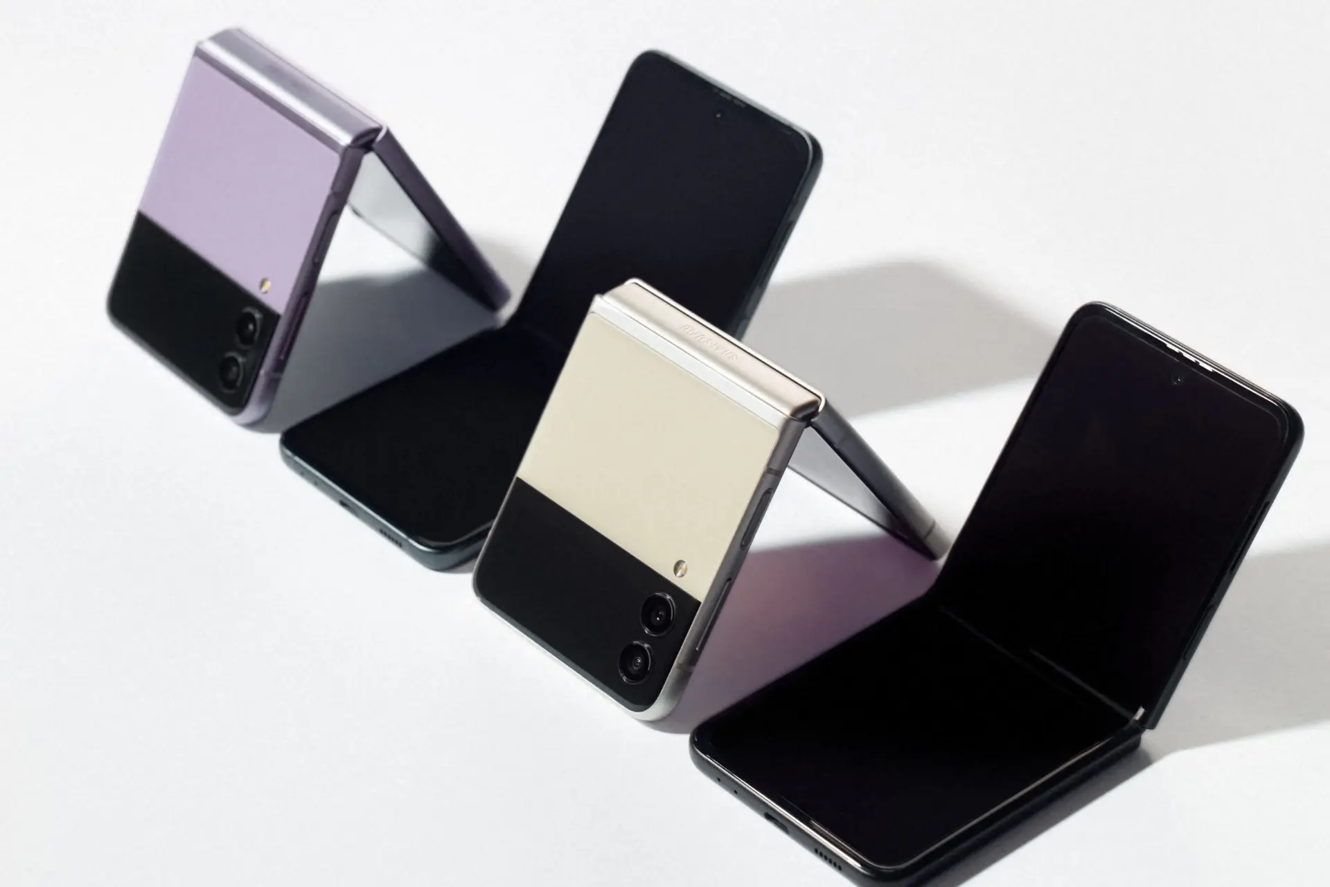 رنگ های مختلف گوشی موبایل گلکسی زد فلیپ 3 سامسونگ / Samsung Galaxy Z Flip 3