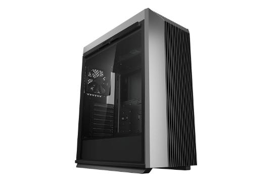 نمای نیم رخ جلو و درب شیشه ای سمت چپ کیس کامپیوتر دیپ کول CL500 4F از پایین