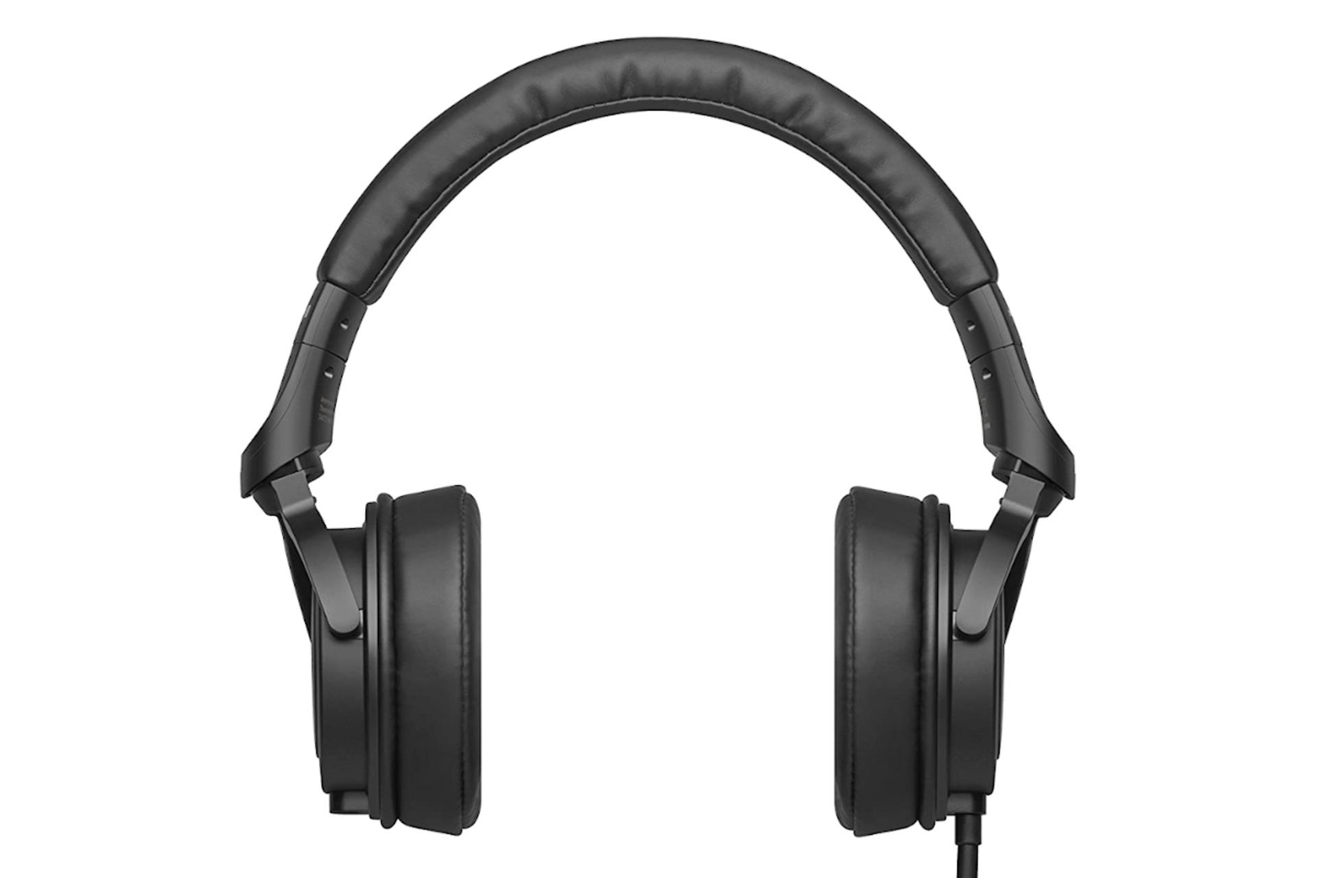 نمای روبرو هدفون بیرداینامیک Beyerdynamic DT 240 PRO