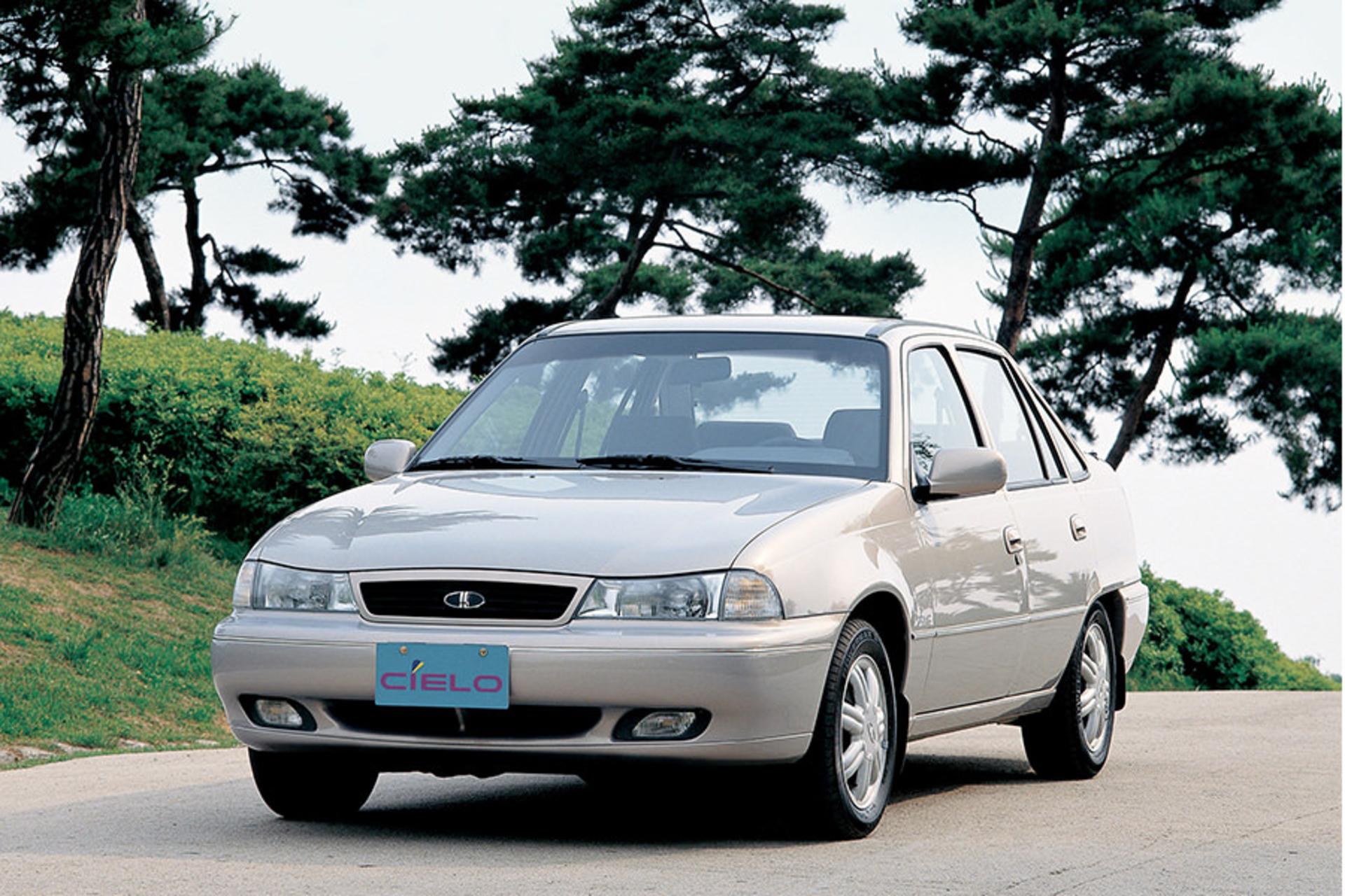 نمای جلو خودرو دوو سیلو Daewoo Cielo