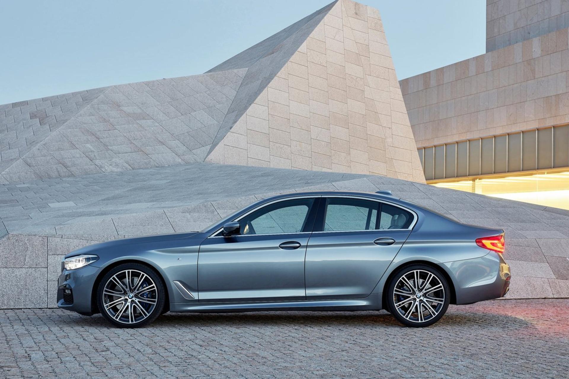 BMW 530i 2018 / بی ام و 530i مدل ۲۰۱۸