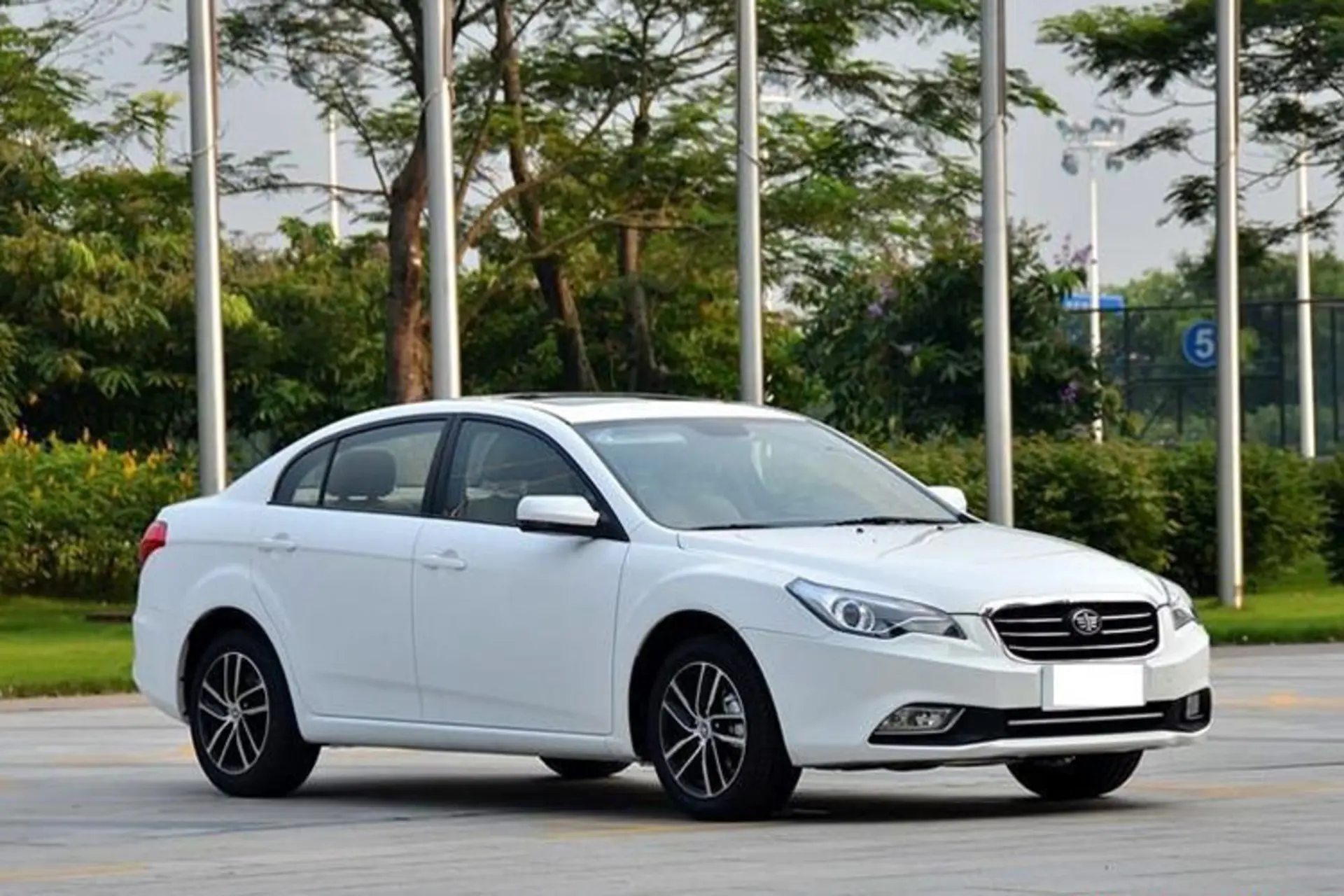 FAW Besturn B50F / فاو بسترن آسا بی ۵۰ اف