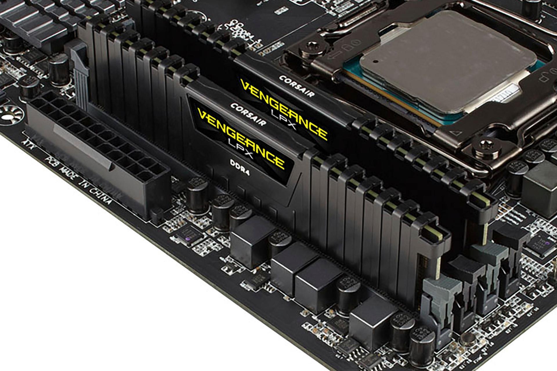 نمای بالا رم کورسیر VENGEANCE LPX ظرفیت 16 گیگابایت (2x8) از نوع DDR4-3000