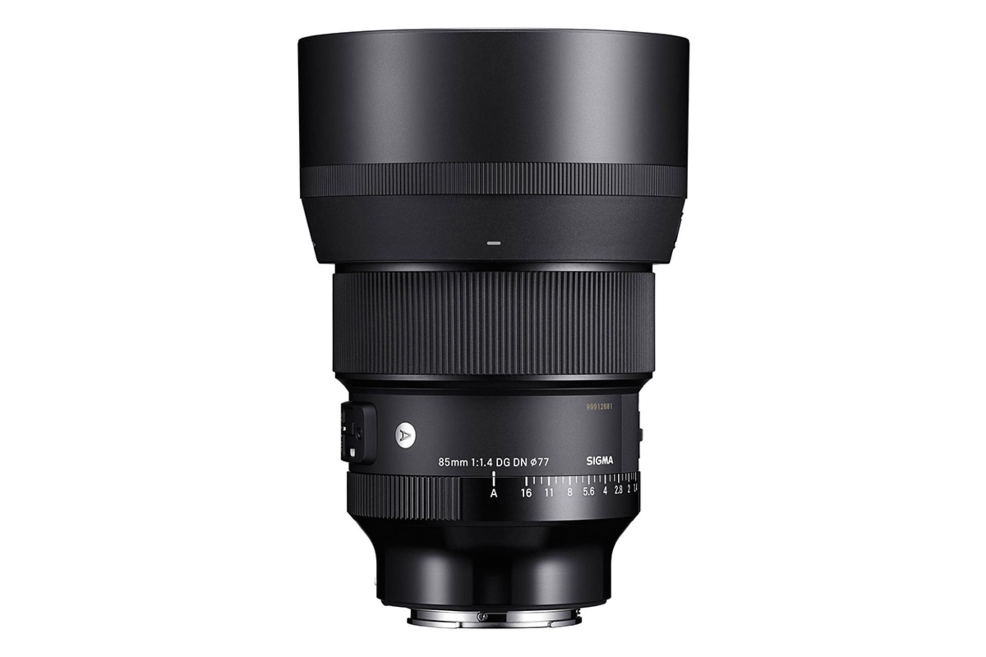 لنز سیگما 85 میلی‌متری f1.4 در حالت ایستاده