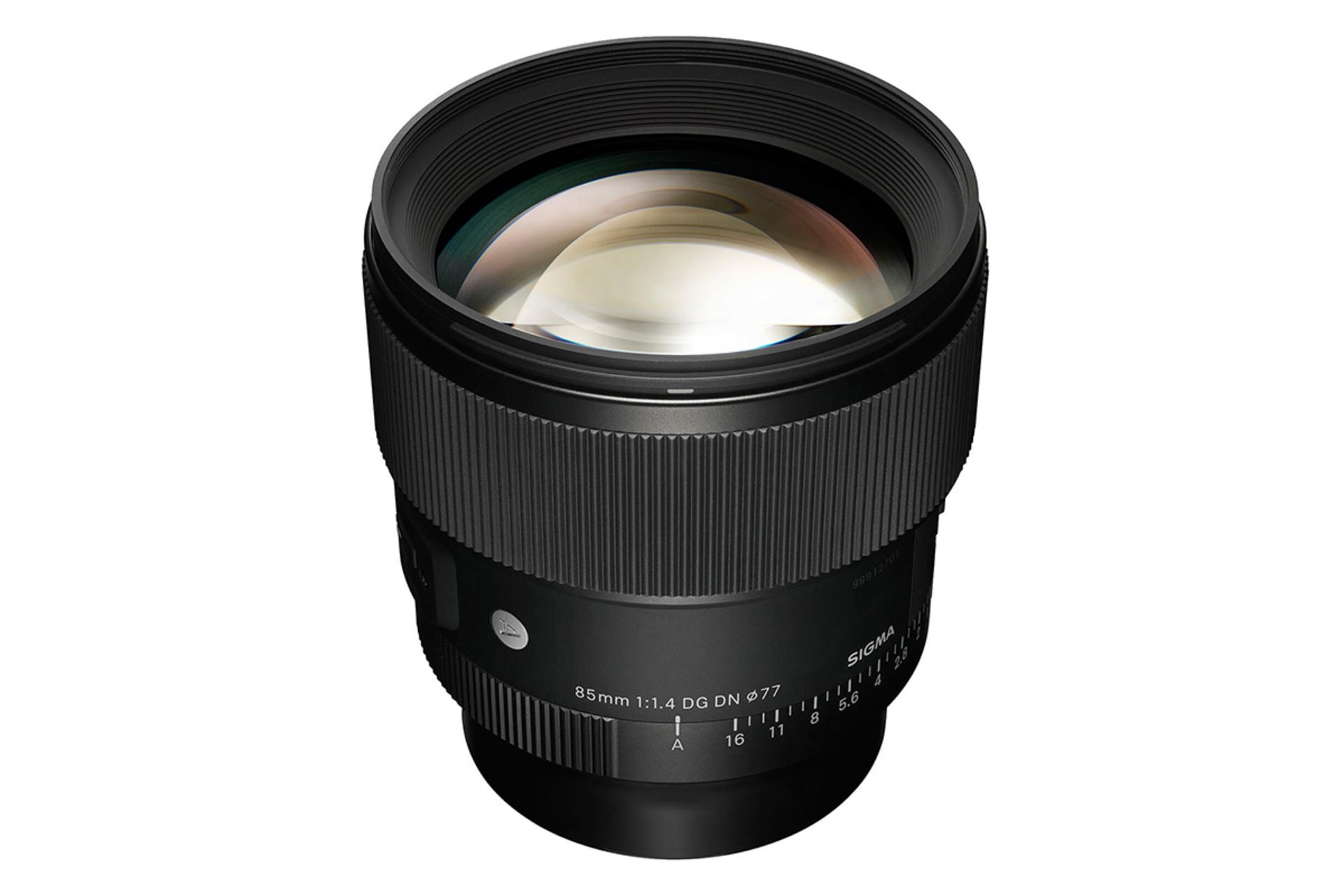 لنز سیگما 85 میلی‌متری f1.4 و نمایش شیشه جلو
