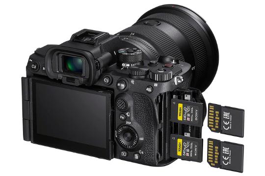 درگاه کارت حافظه دوربین سونی Sony a7R V