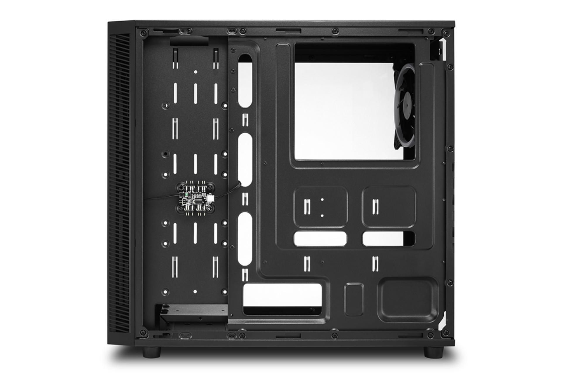 نمای داخل سمت راست کیس کامپیوتر شارکن TG4 RGB