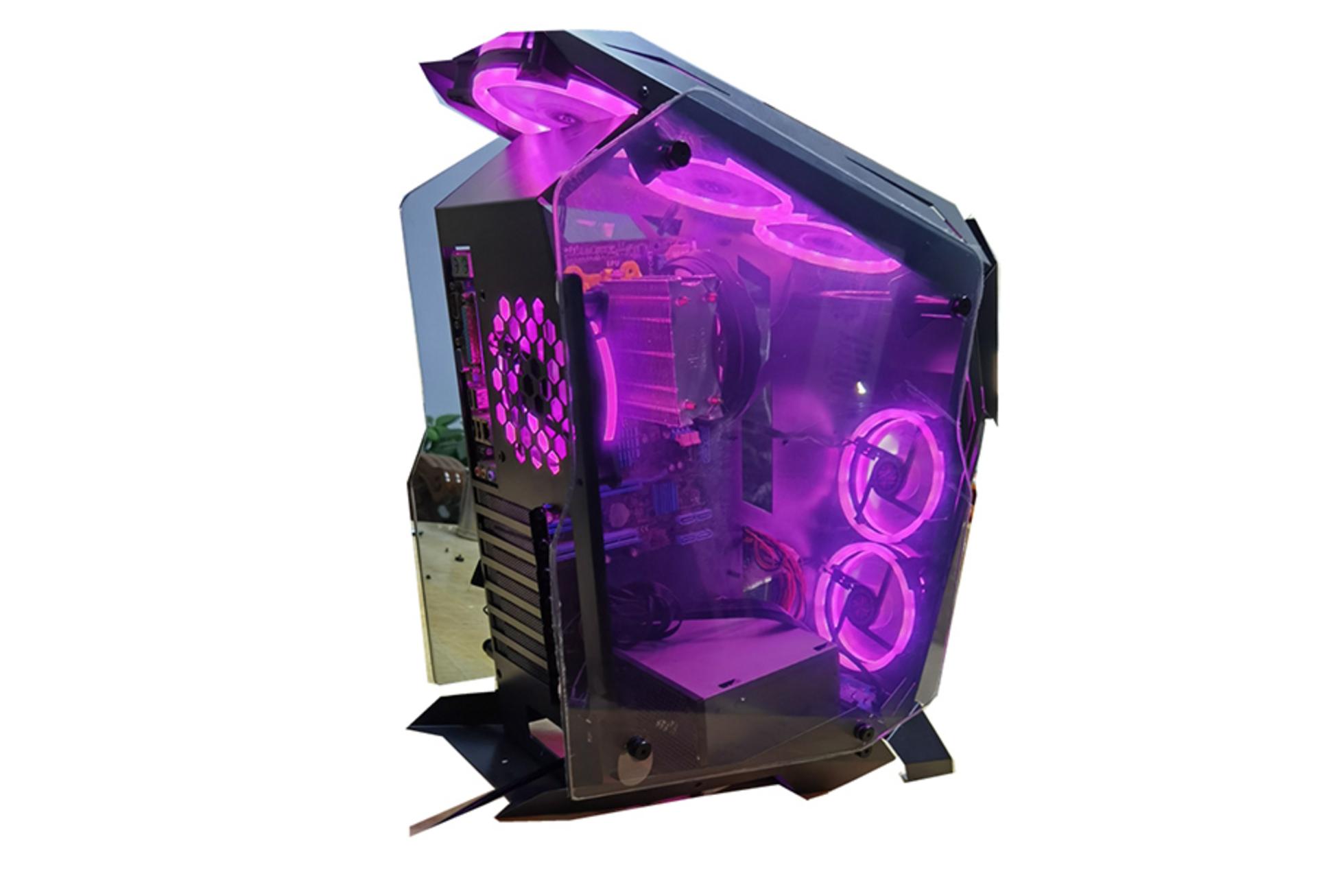 نمایش نور بنفش فن ها در حالت نیم رخ عقب و سمت چپ کیس کامپیوتر یونا مدل UN606