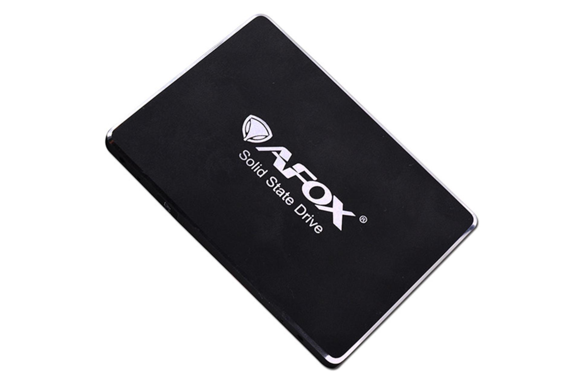 نمای راست SSD ای فاکس SD250-480GN SATA 2.5 Inch