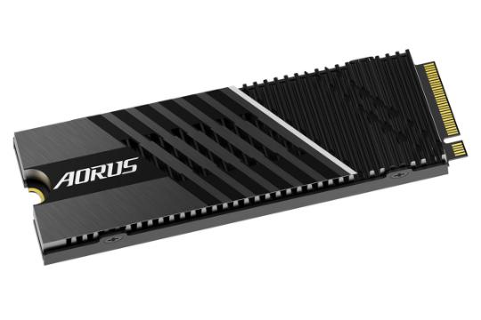 نمای چپ SSD گیگابایت AORUS 7000s NVMe M.2