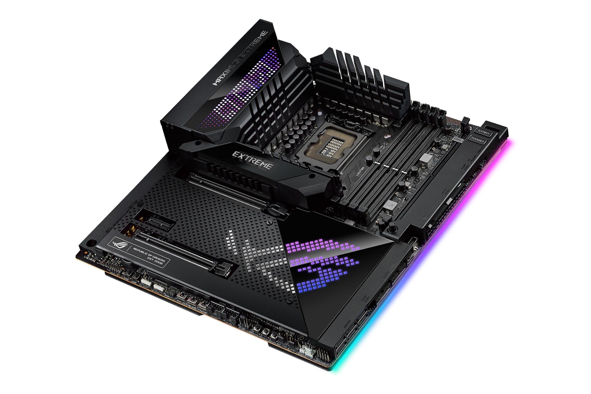 نمای بالا مادربرد ایسوس ASUS ROG MAXIMUS Z690 EXTREME