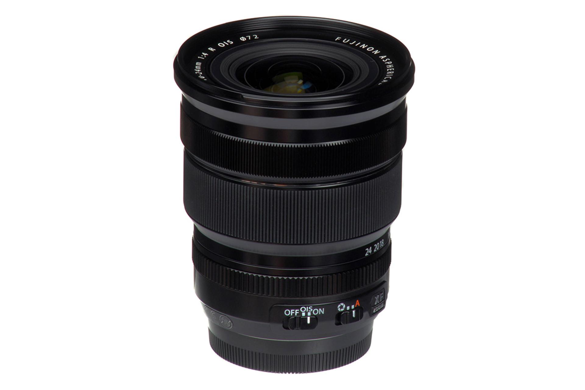 لنز فوجی فیلم XF 10-24mm در حالت ایستاده