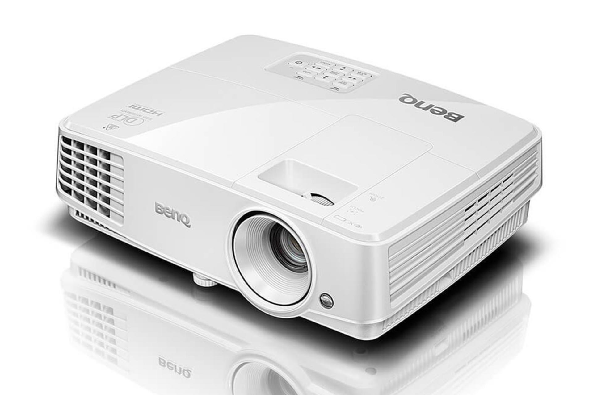 ویدیو پروژکتور بنکیو BenQ MX528 نمای جلو