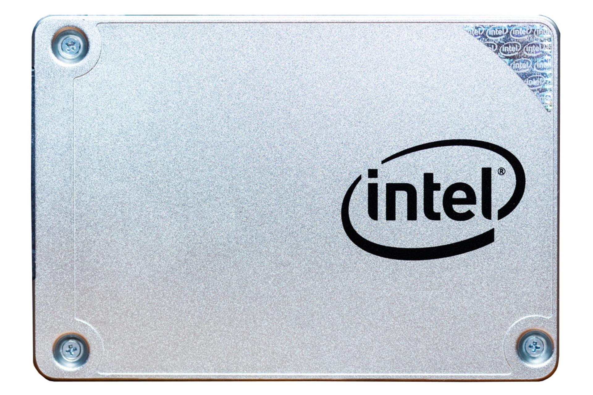 نمای روبرو SSD اینتل 540s Series