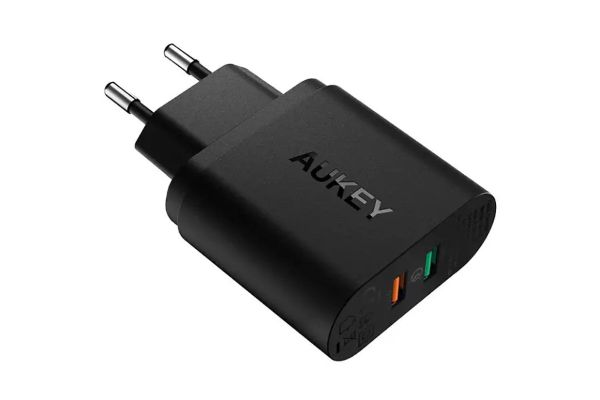 نمای جانبی شارژر آکی PA-T13