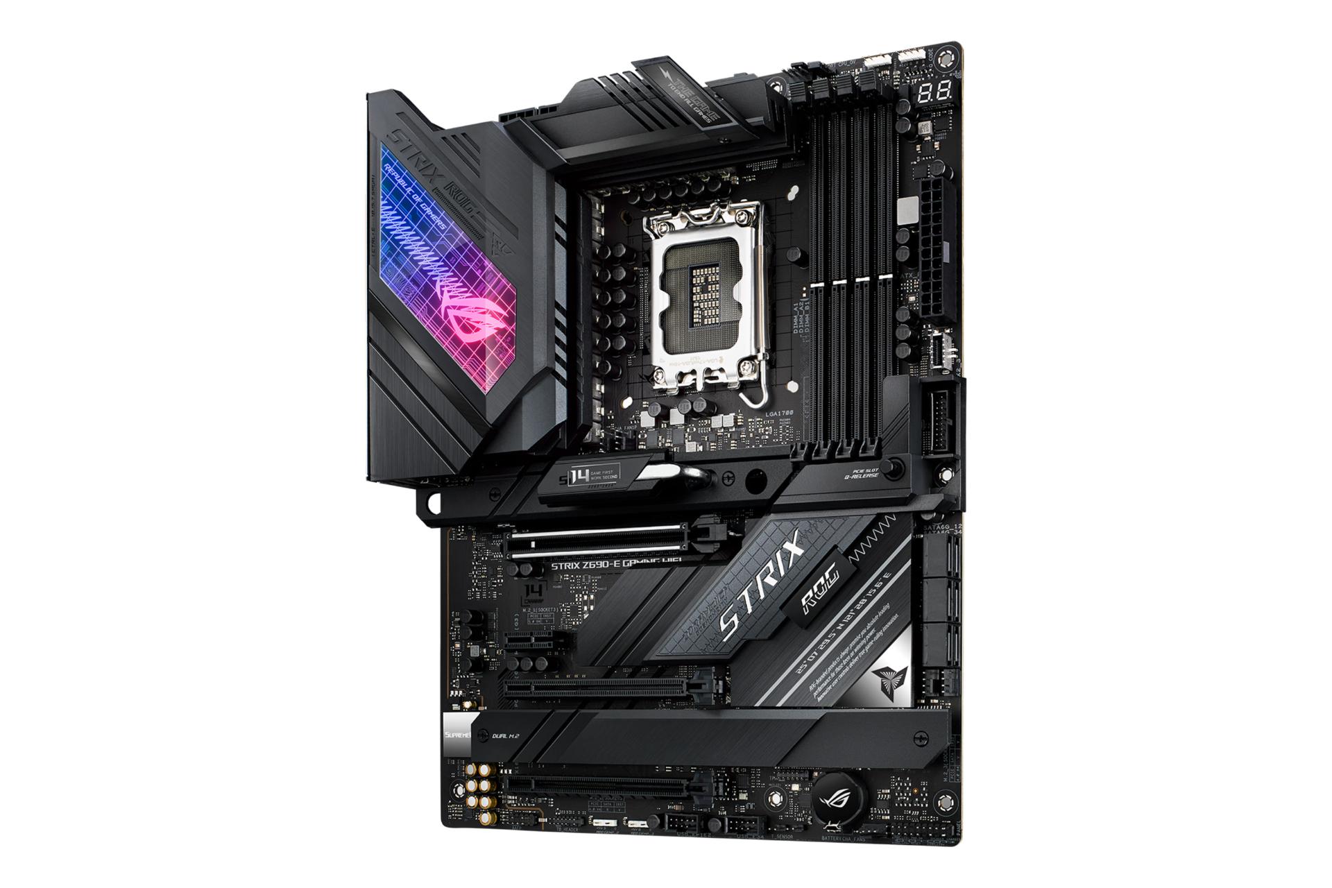 نمای سمت راست مادربرد ایسوس ASUS ROG STRIX Z690-E GAMING WIFI
