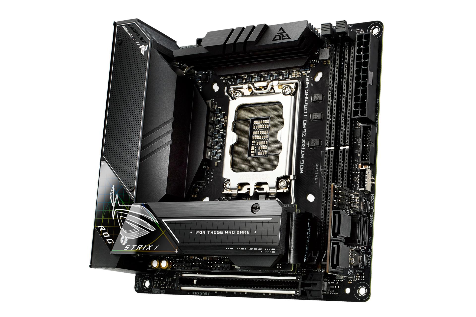نمای راست مادربرد ایسوس ASUS ROG STRIX Z690-I GAMING WIFI