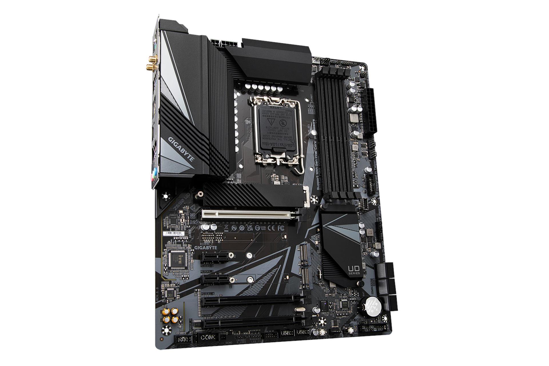 نمای چپ مادربرد گیگابایت GIGABYTE Z690 UD AX (rev. 1.x)