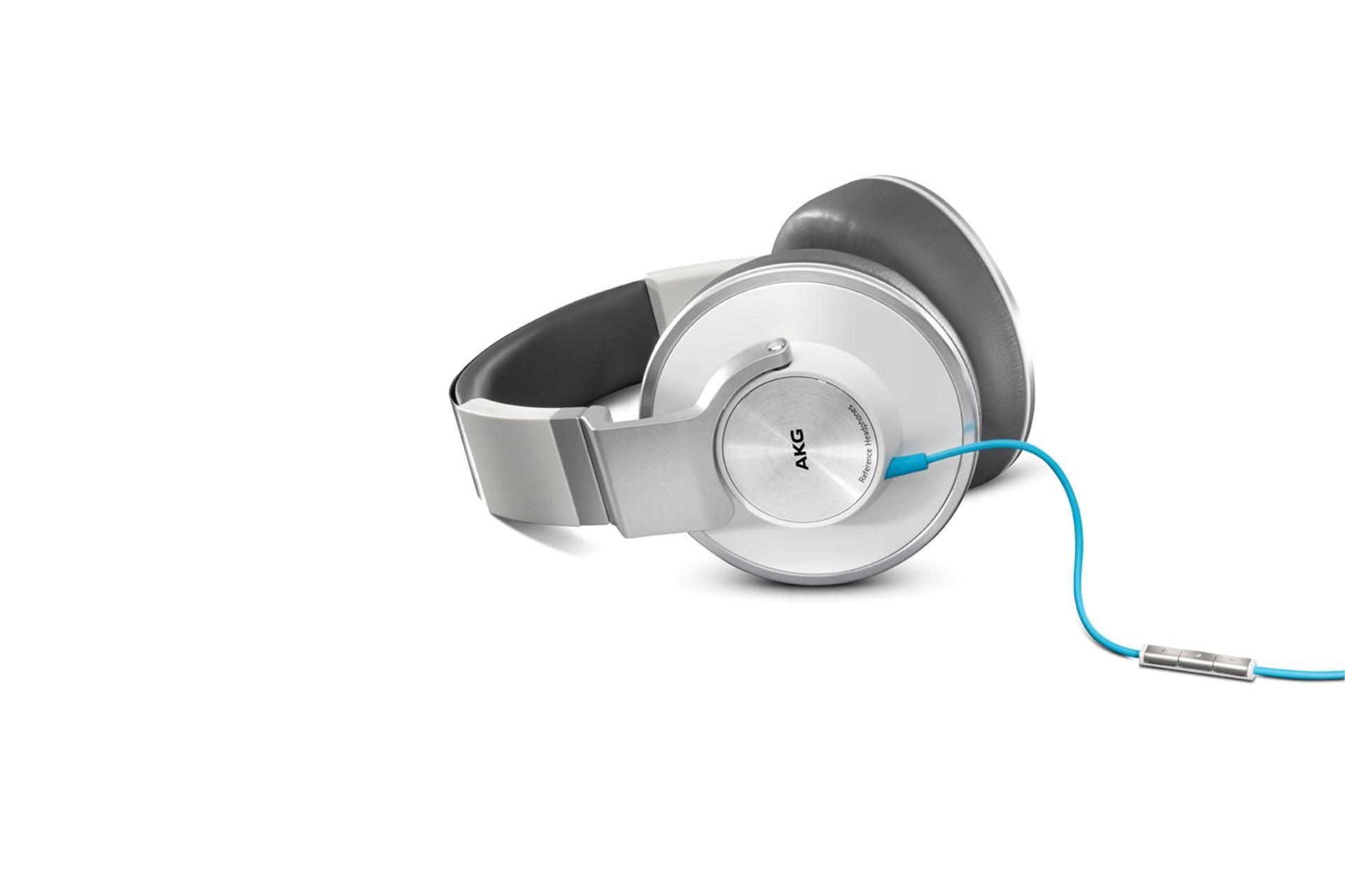 نمای جانبی هدفون ای کی جی AKG K551 سفید