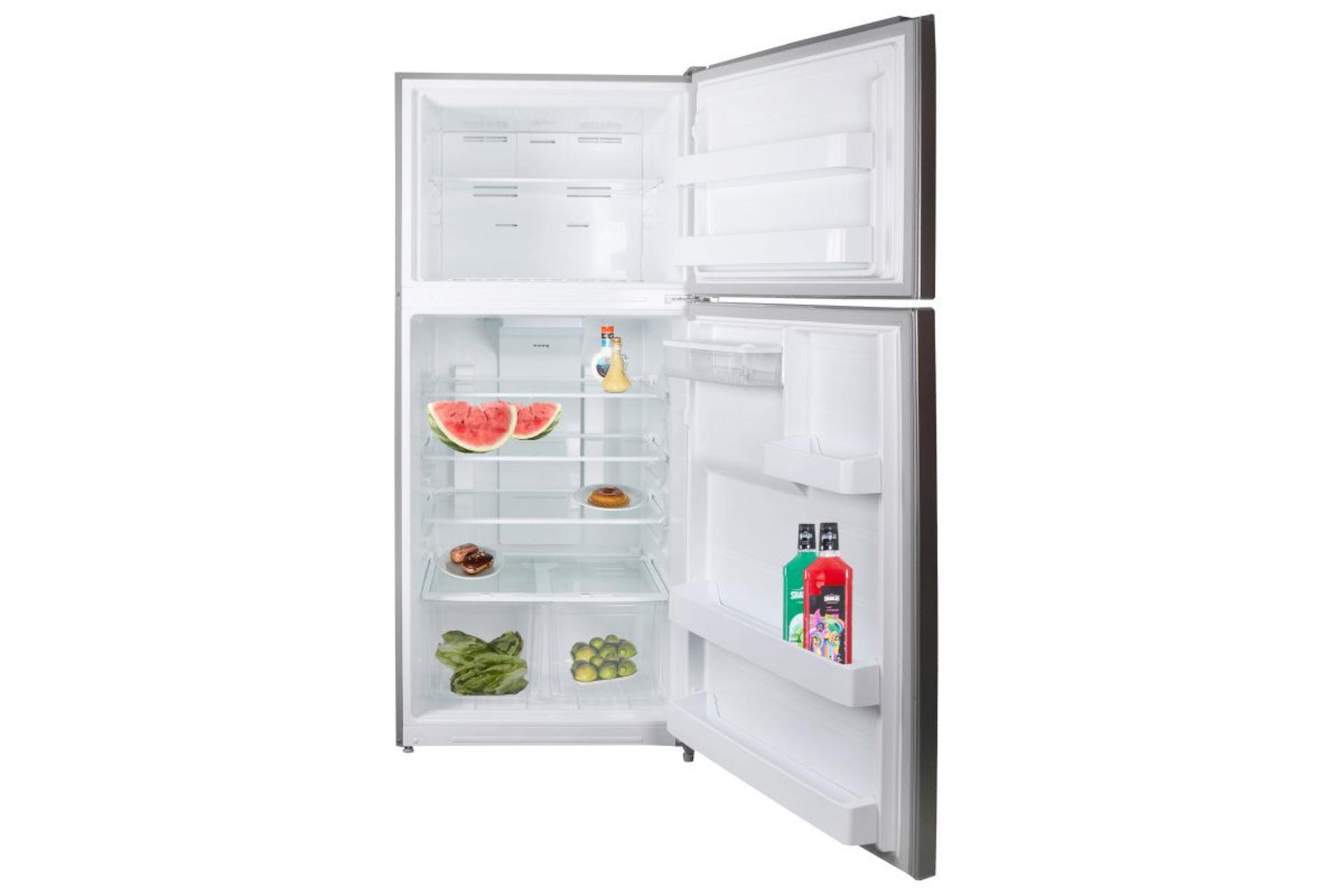 فضای داخل یخچال فریزر پاکشوما Pakshoma P230S