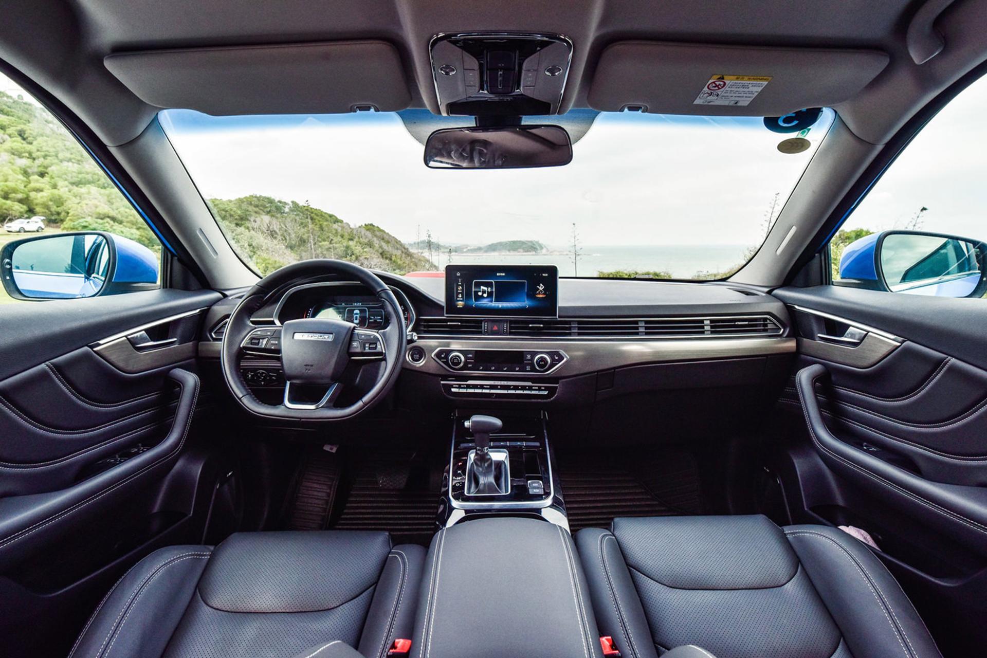 پشت فرمان چری جتور Chery Jetour X70S