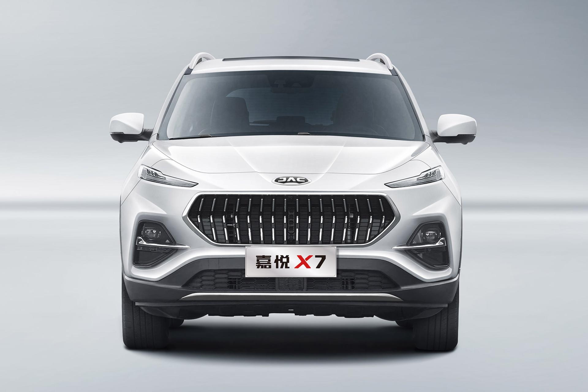 نمای جلو جک JAC X7