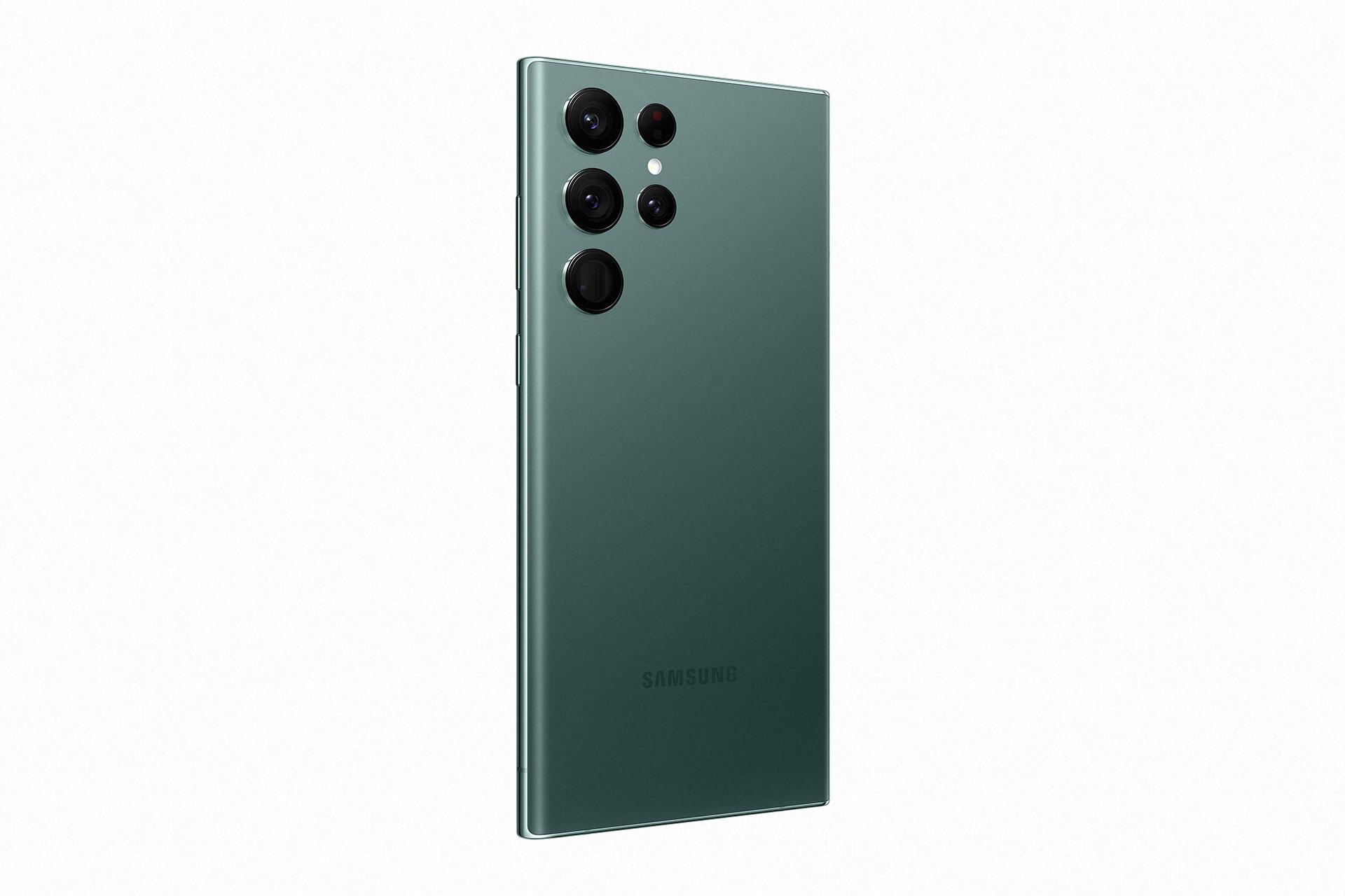 رنگ سبز و نمای پشت گوشی گلکسی اس ۲۲ اولترا / Galaxy S22 Ultra