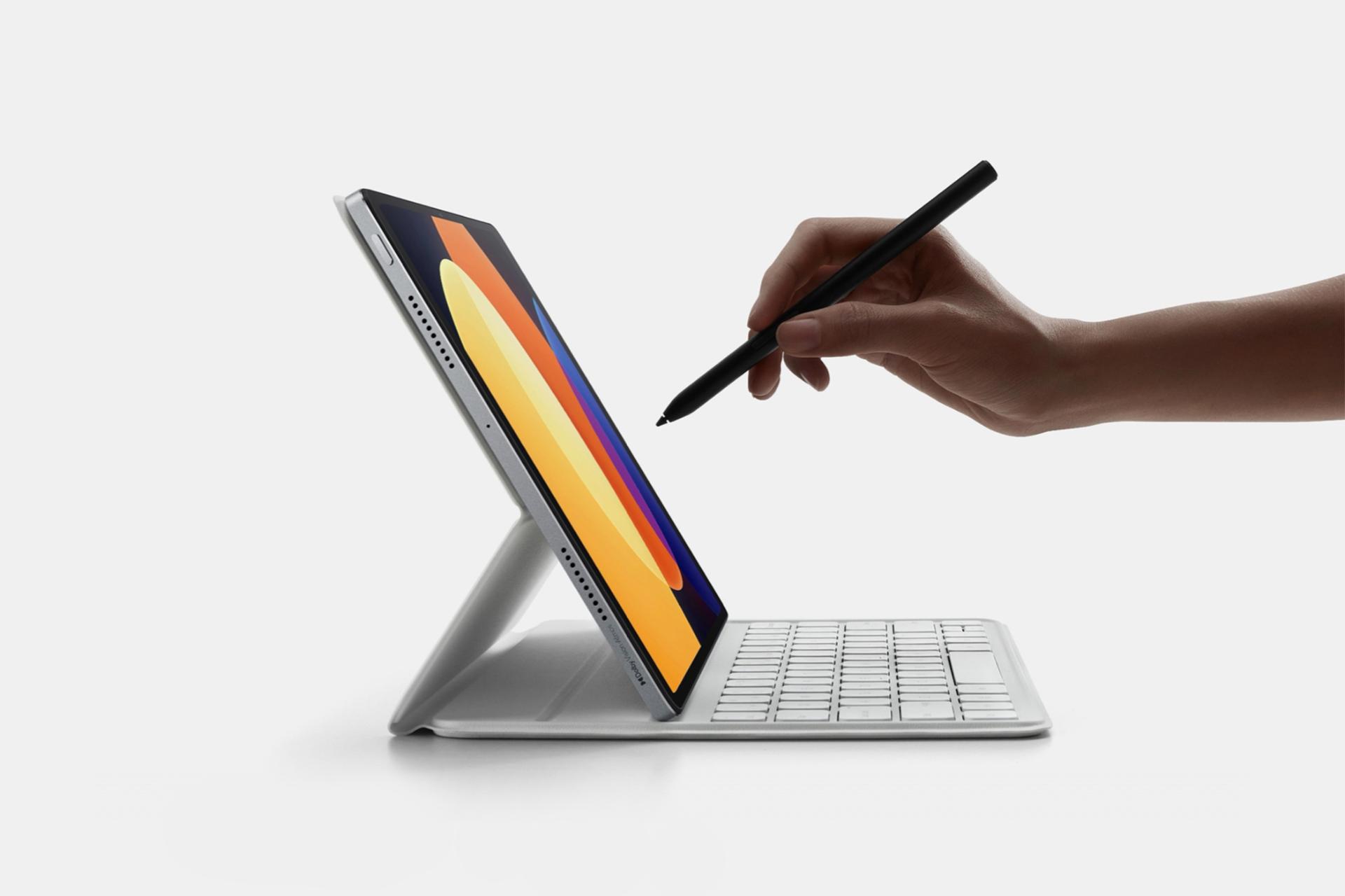 کیبورد و قلم در تبلت می پد ۵ پرو ۱۲.۴ اینچی شیائومی