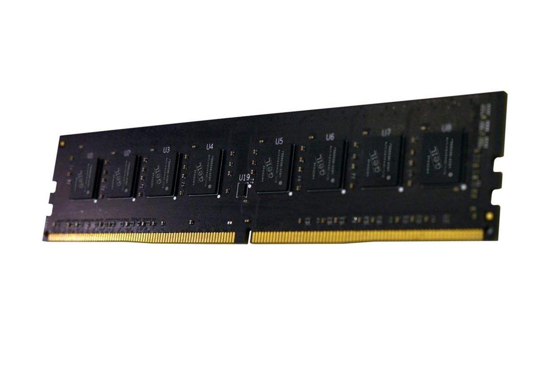 نمای کنار رم گیل PRISTINE ظرفیت 4 گیگابایت از نوع DDR4-2400
