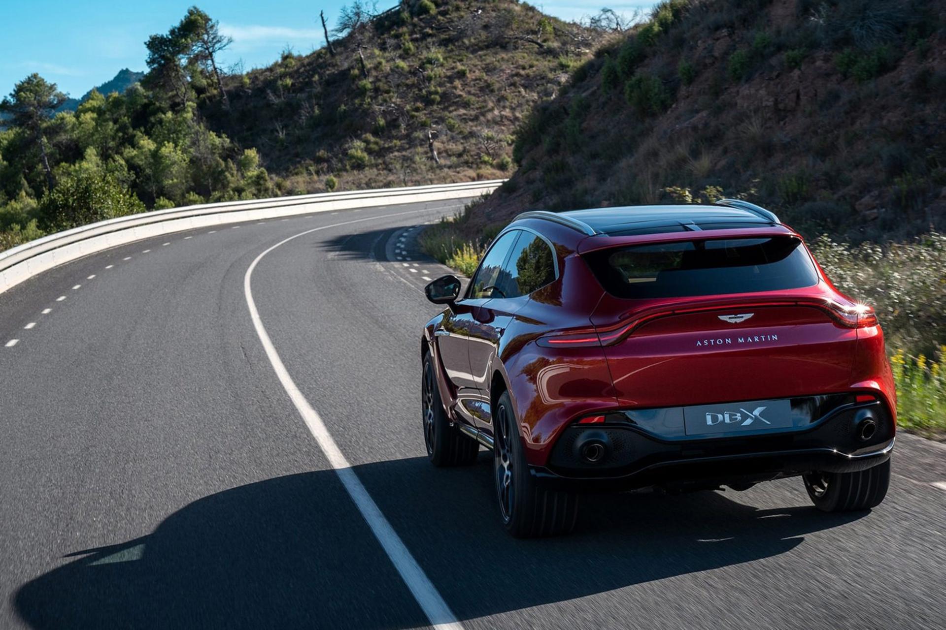 Aston Martin DBX 2020