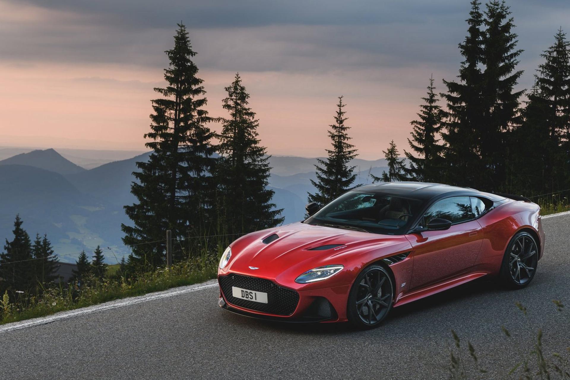 Aston Martin DBS Superleggera 2020