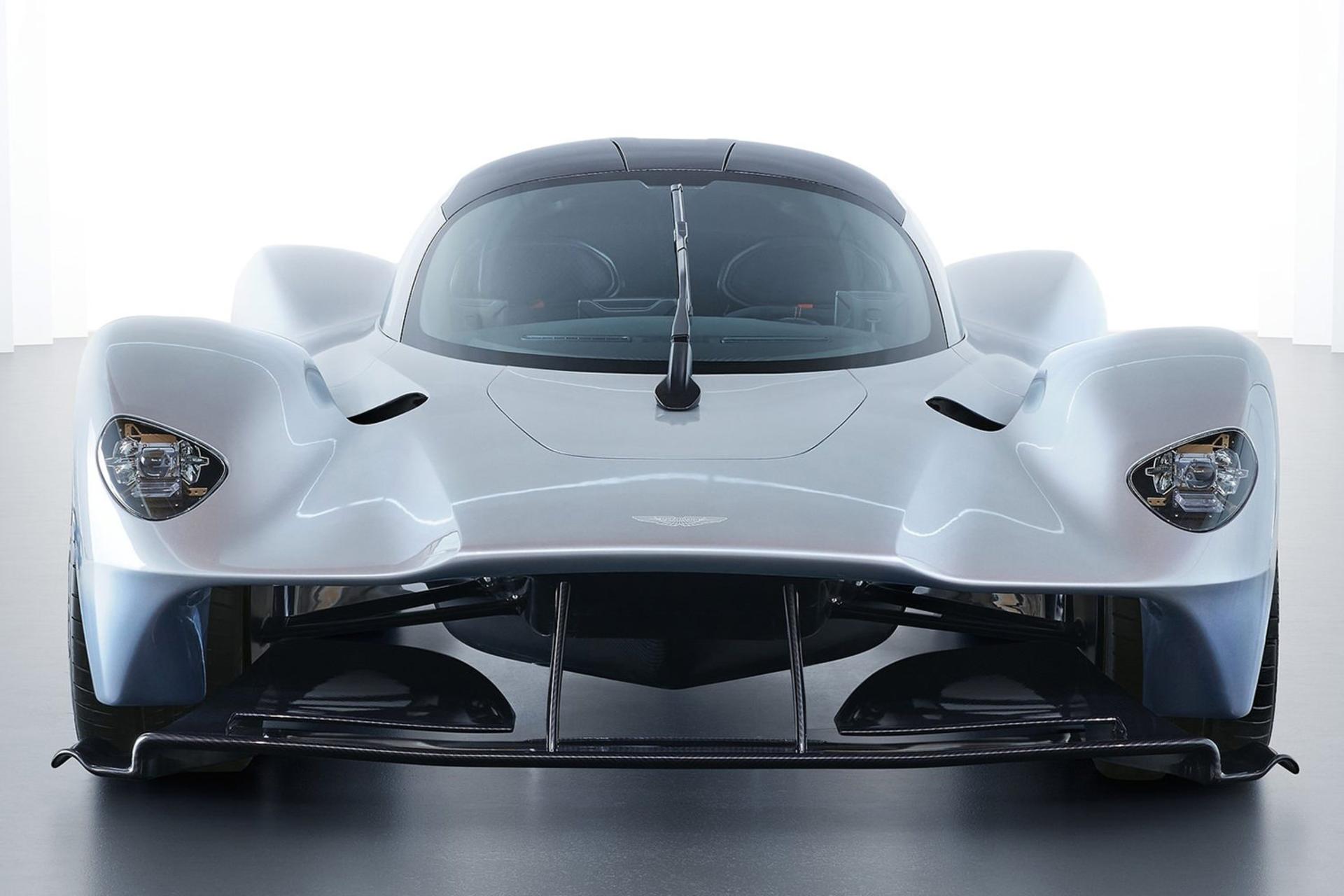 Aston Martin Valkyrie 2021