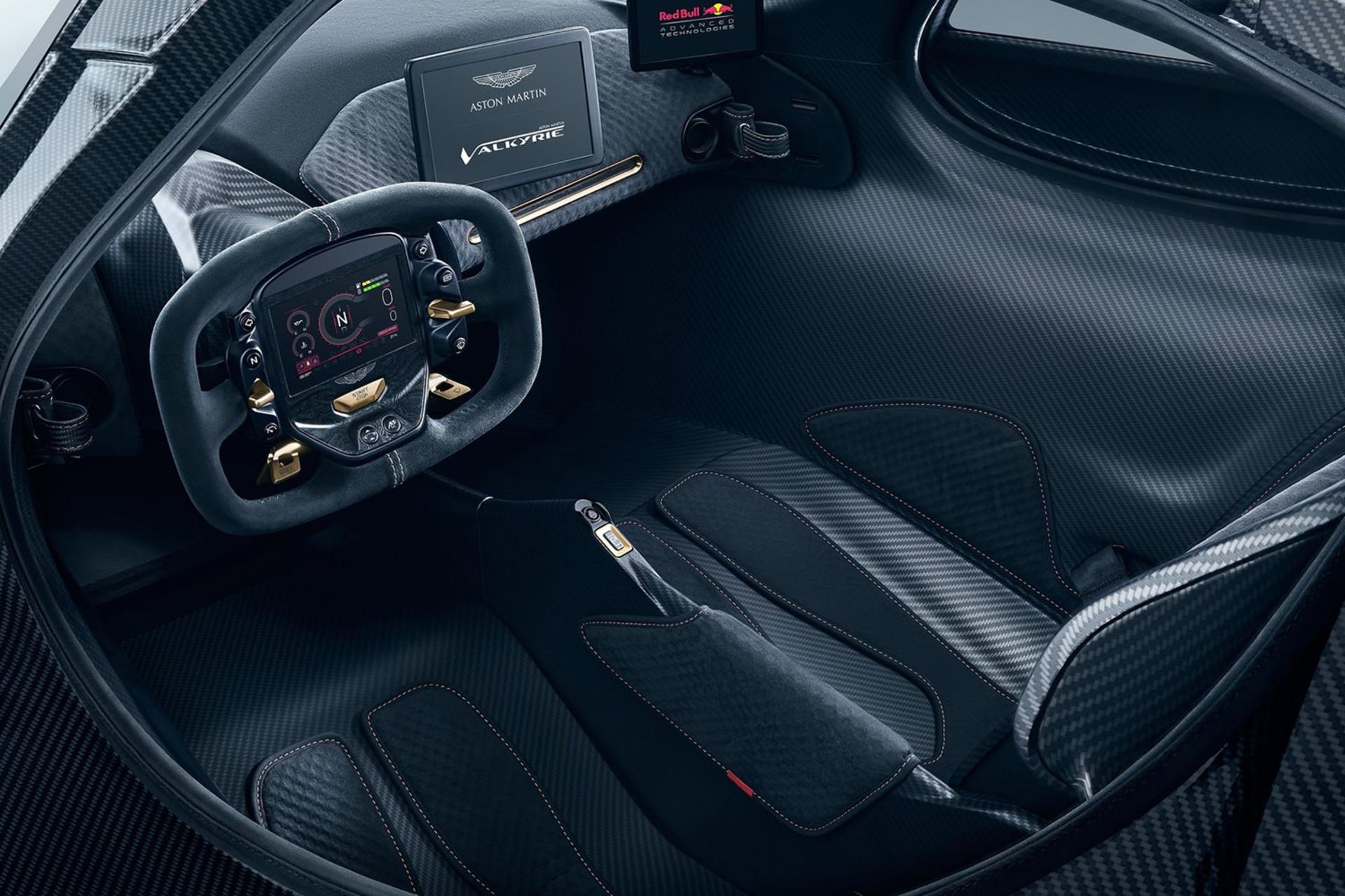 Aston Martin Valkyrie 2021