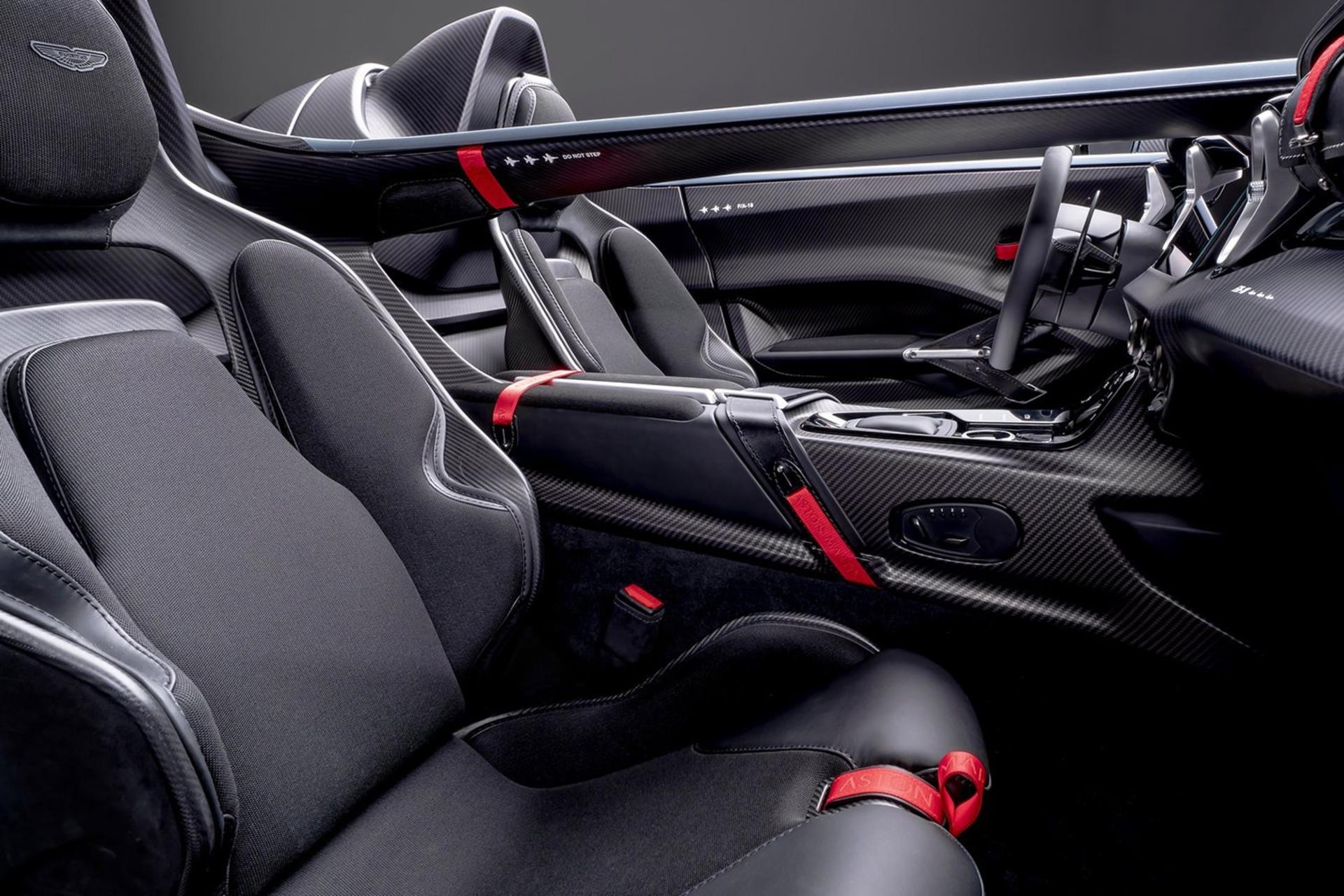 Aston Martin V12 Speedster 2021