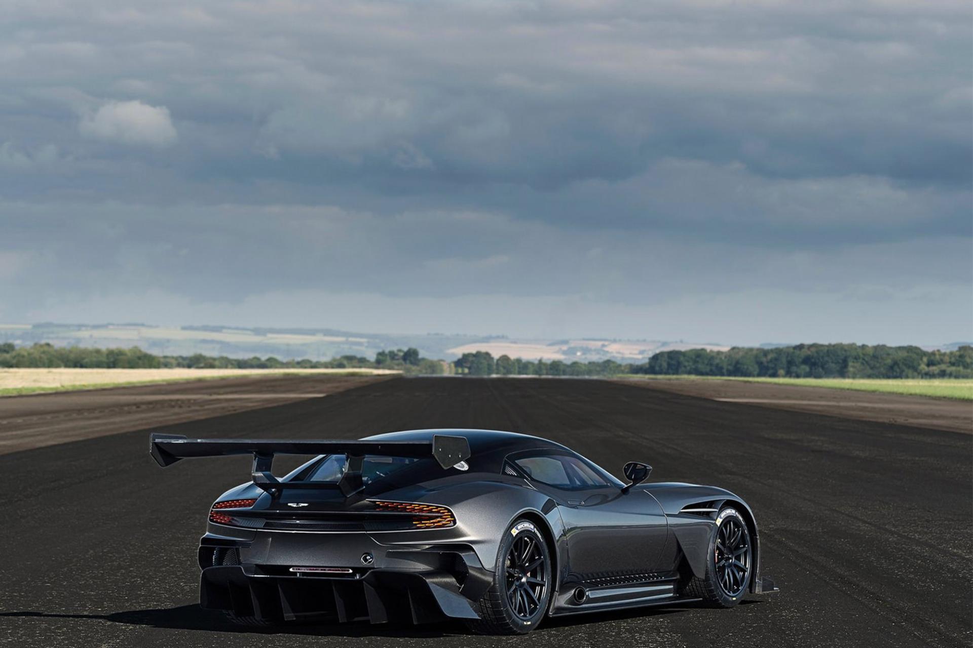 Aston Martin Vulcan 