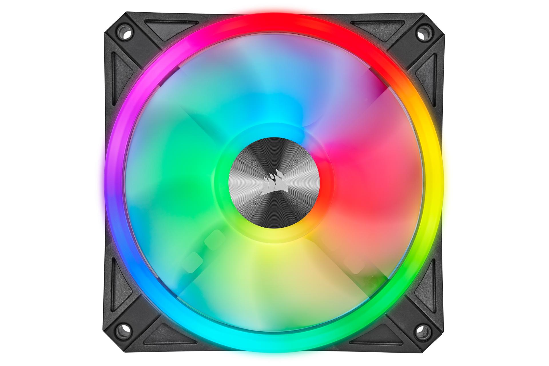 نمای روبرو فن کیس کورسیر iCUE QL120 RGB