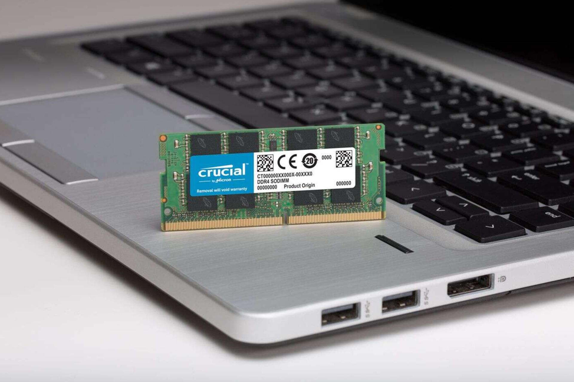 نمای نزدیک رم کروشیال CT51264BF160B ظرفیت 4 گیگابایت از نوع DDR3L-1600